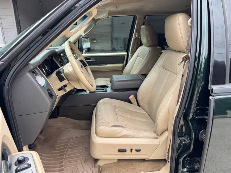 2013 Ford Expedition XLT