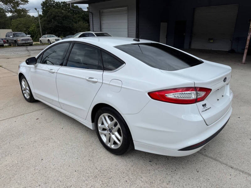 2015 Ford Fusion SE
