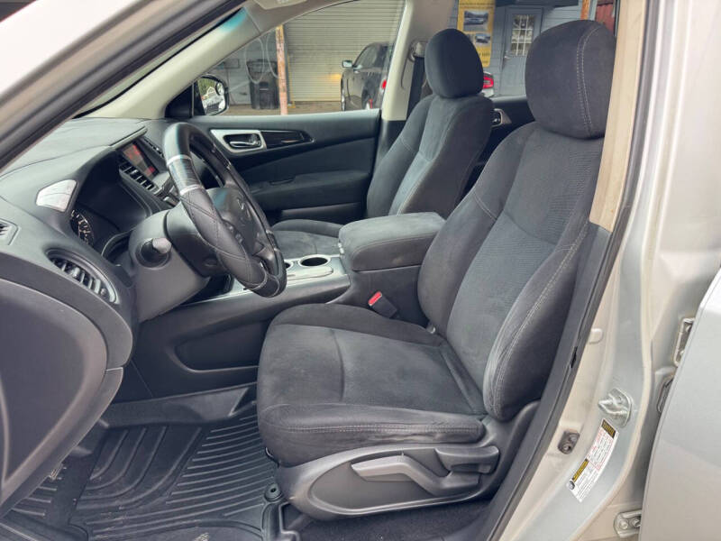 2016 Nissan Pathfinder S