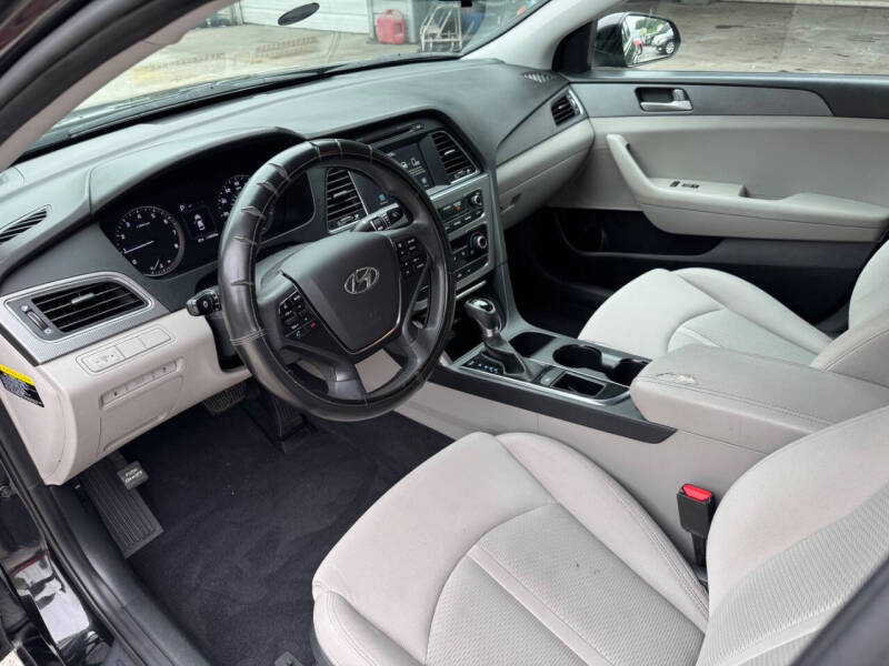 2017 Hyundai Sonata SE
