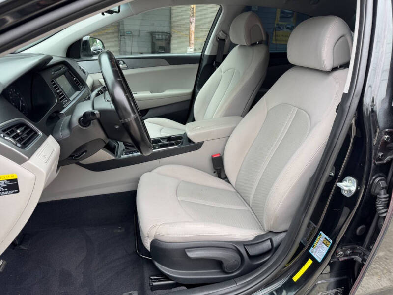 2017 Hyundai Sonata SE